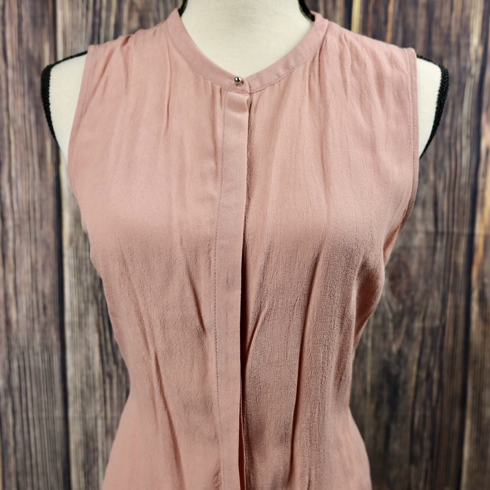 Forever 21 blush buttoned down shortsleeved top